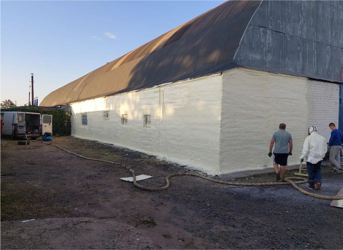 Утепление ППУ большого ангара